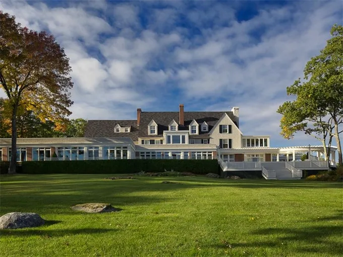 Borden Cottage Featured Image