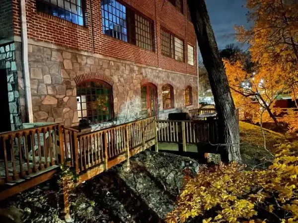 Glass House Featured Image